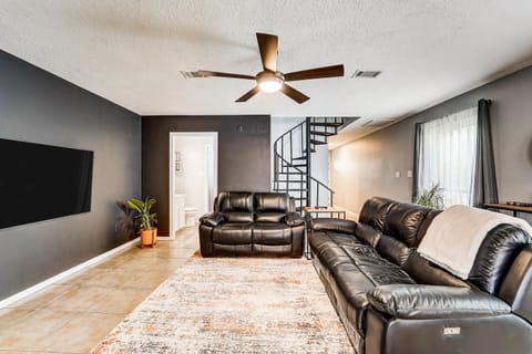 Country Village Condo Apartment in Humble