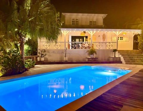 Property building, Night, Garden, Garden view, Pool view, Swimming pool