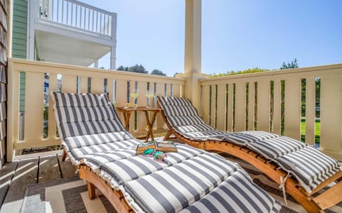 Summer Salt Cottage House in Lincoln City