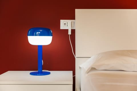 Tosa Apartment - Free WiFi, Air Conditioning & Private Parking Apartment in Imola