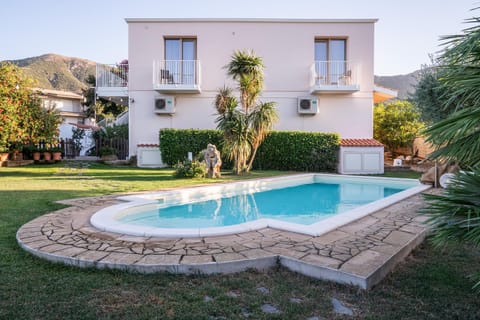 L'OLEANDRO Room's - Suite & Spa da Giuseppe Bed and Breakfast in Sardinia