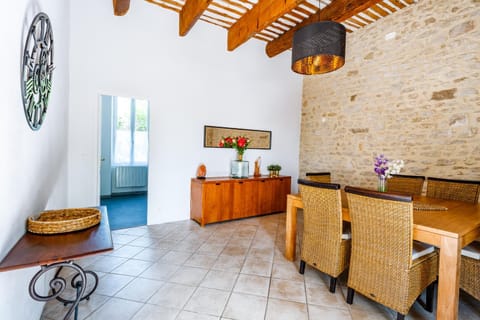 La Bastide des Joncquiers Country House in L'Isle-sur-la-Sorgue