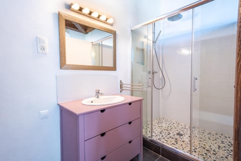 La Bastide des Joncquiers Country House in L'Isle-sur-la-Sorgue