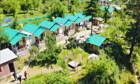 Property building, Restaurant/places to eat, Day, Bird's eye view, Garden view, Street view