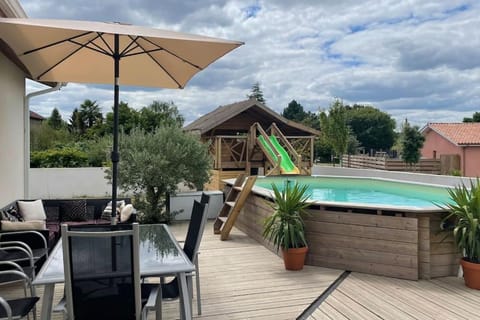 Patio, Pool view, Swimming pool