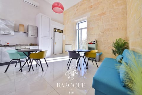 Kitchen or kitchenette, Living room, Seating area, Dining area, air conditioner