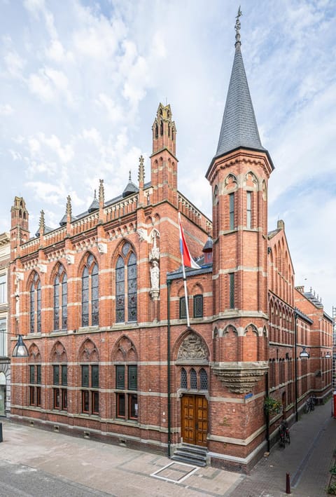Property building, Landmark view