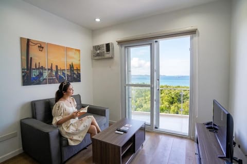 View (from property/room), Balcony/Terrace, Sea view
