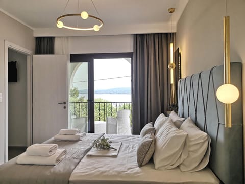 Bed, View (from property/room), Balcony/Terrace, Bedroom