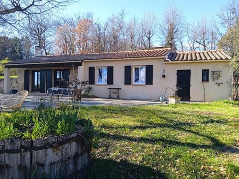 Maison au pays des lavandes et de la vigne Villa in Manosque