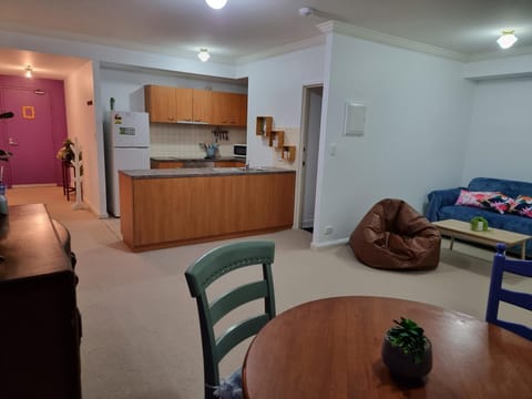 Kitchen or kitchenette, Living room, Photo of the whole room, Seating area, Dining area