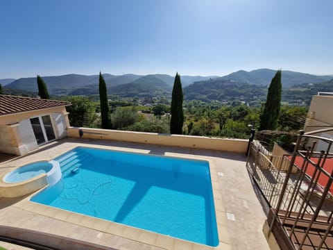 Patio, Day, Natural landscape, Mountain view, Pool view, Swimming pool, sunbed