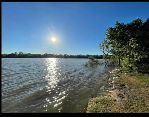 Nearby landmark, Natural landscape, Lake view, River view
