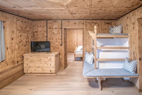 Communal lounge/ TV room, Living room, Evening entertainment