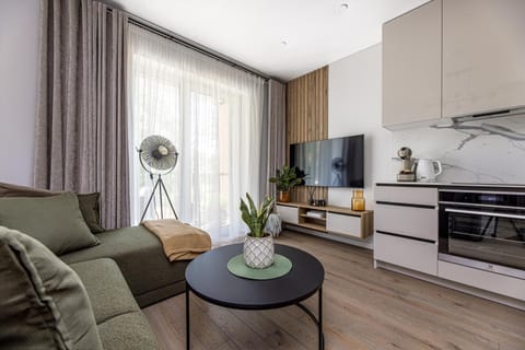 Communal lounge/ TV room, TV and multimedia, Living room, Seating area, Evening entertainment