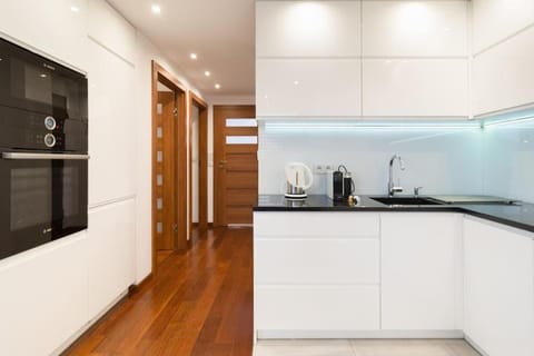 Superior Apartment with Terrace & Free Parking Apartment in Krakow