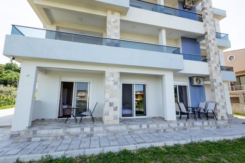 DERON Apartments Bed and Breakfast in Ulcinj