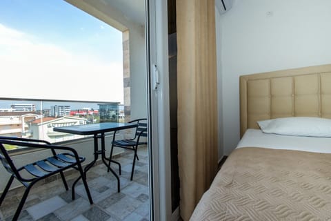 DERON Apartments Bed and Breakfast in Ulcinj