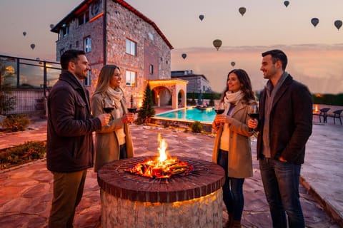 Property building, Off site, Activities, Winter, Pool view, Sunrise