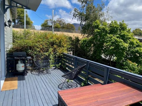 Lynmouth Cottage - a cosy home away from home House in Tasmania