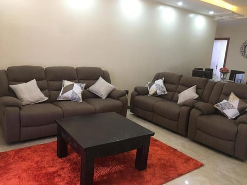 TV and multimedia, Seating area
