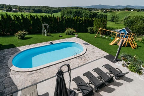 Natural landscape, Garden, Garden, Balcony/Terrace, Garden view, Mountain view, Pool view, Swimming pool, Swimming pool, sunbed