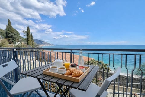 Vista Mare & AC - Smeraldo Apartment Apartment in Laigueglia