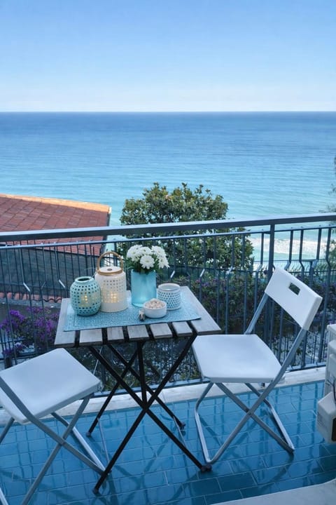 Vista Mare & AC - Smeraldo Apartment Apartment in Laigueglia