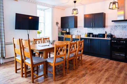 Albert's Place Apartment in Weymouth