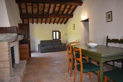 Agriturismo Il Loppo, your Home in the Woods Apartment in Umbria