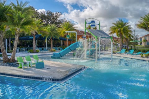 Exclusive 8BR Family Villa - Pool, BBQ, Game Room & Themed Bedrooms! House in Kissimmee