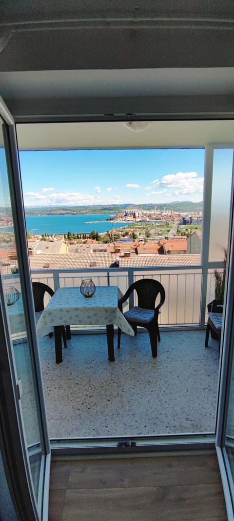 Balcony/Terrace, Balcony/Terrace