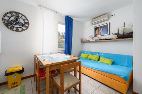 Kitchen or kitchenette, Living room, Dining area, air conditioner