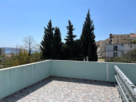 Green Villa Apartment in Montenegro