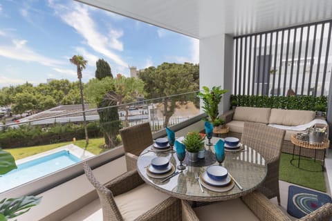 Balcony/Terrace, Balcony/Terrace, Pool view