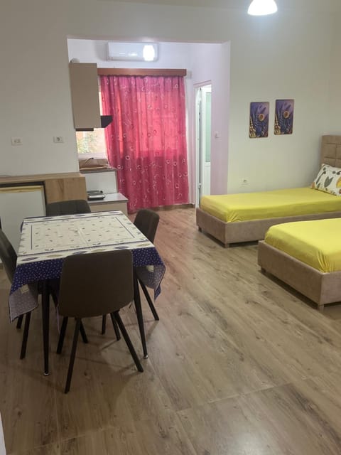 Apartament Roisin Apartment in Sarandë