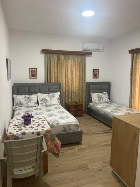 Apartament Roisin Apartment in Sarandë