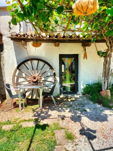 Garden, Seating area