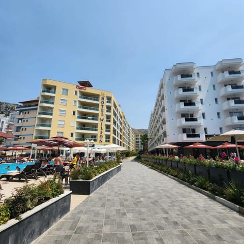 Property building, City view, Pool view, Swimming pool, Location
