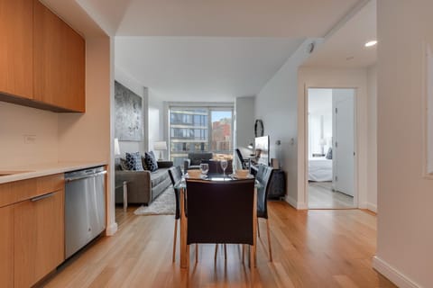 Kitchen or kitchenette, Living room, Photo of the whole room, Seating area, Dining area, Bedroom