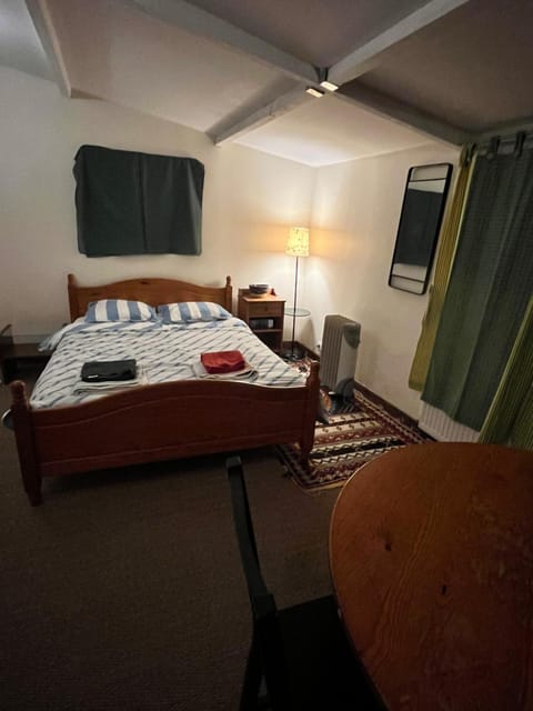 A room and garden close to Paris Vacation rental in Vitry-sur-Seine