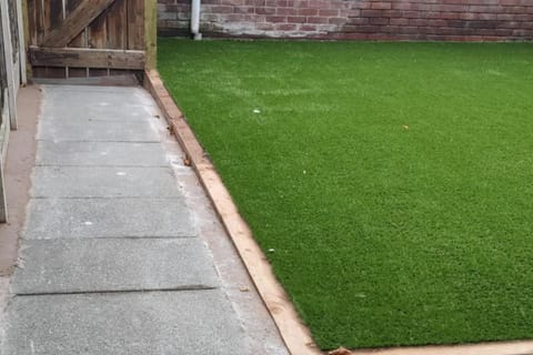 Tranquil Walsall Retreat with 3 Bedrooms House in Walsall