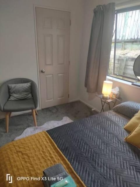 Double Room Free WIFI Vacation rental in Hamilton