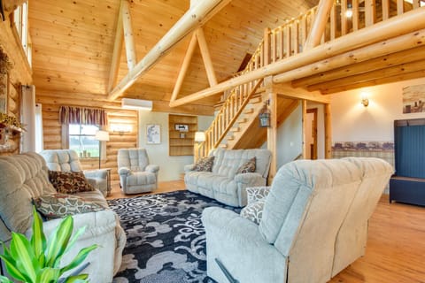 Rural New York Vacation Rental with Deck House in Seneca Lake