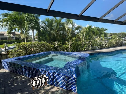 Day, Pool view, Swimming pool, sunbed