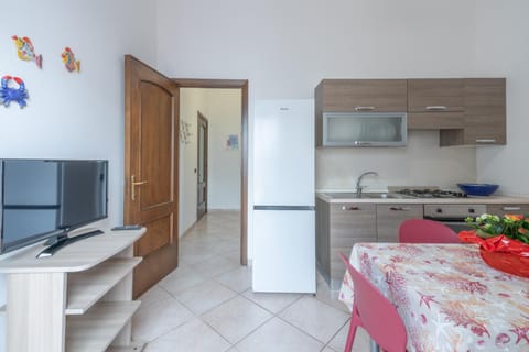 TV and multimedia, Living room, Dining area, pet friendly, stove
