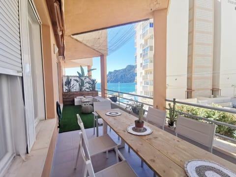 Patio, Balcony/Terrace, Dining area, Sea view