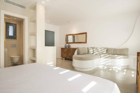 ABA Ηospitalité Paros- The Luxury Suite, Naousa, Paros Apartment in Naousa
