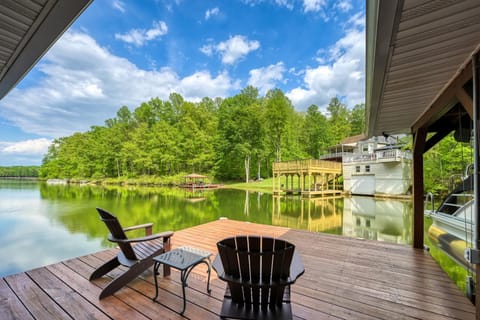 6203 Bills Road House in Lake Anna