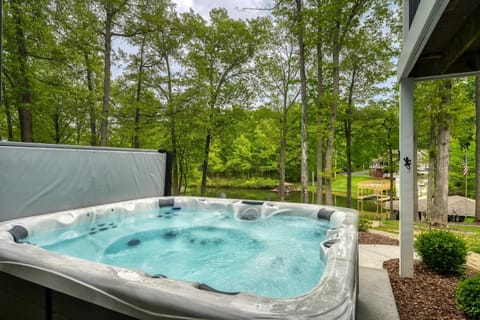 6203 Bills Road House in Lake Anna